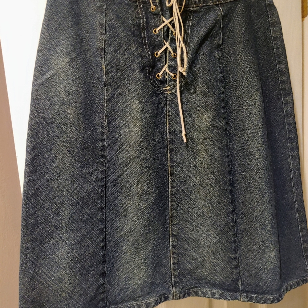 Gloria Vanderbilt Jean Skirt